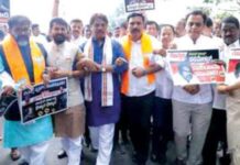 ಜೈಲಿನಲ್ಲಿ ರಾಜಾತಿಥ್ಯ: ಸಿಎಂ ಮನೆ ಮುತ್ತಿಗೆಗೆ ಯತ್ನ