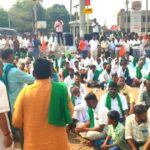 ಬಾಗಲಕೋಟೆ: ಗದ್ದನಕೇರಿ ಕ್ರಾಸ್ನಲ್ಲಿ ರೈತರ ಆಕ್ರೋಶ, ಹೆದ್ದಾರಿ ಬಂದ್