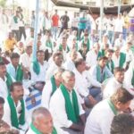 ಹಾವೇರಿಯಲ್ಲಿ ಮುಂದುವರಿದ ಕಬ್ಬು ಹೋರಾಟ – ಸಂಧಾನ ಸಭೆ