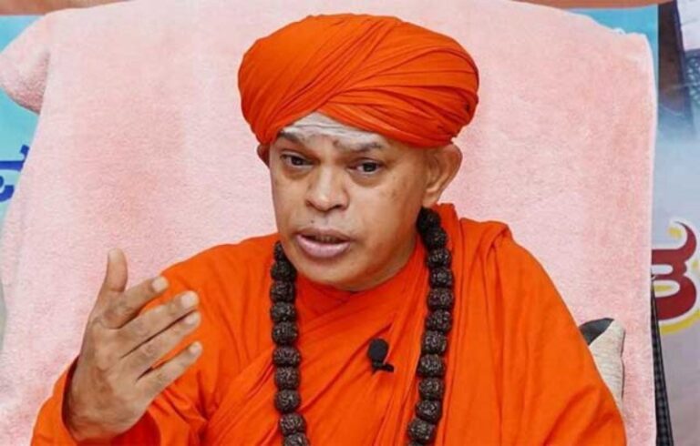 ಆದಷ್ಟು ಮೌನವಾಗಿರಲು ಬಯಸುವೆ: ಮುರುಘಾ ಶ್ರೀ