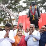 ದೇವರಾಜ ಅರಸು ಪ್ರತಿಮೆ ಅನಾವರಣ – ಹೋಲಿಕೆ ಇಲ್ಲ ಎಂಬ ಅಸಮಾಧಾನ