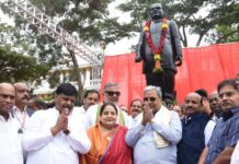 ದೇವರಾಜ ಅರಸು ಪ್ರತಿಮೆ ಅನಾವರಣ – ಹೋಲಿಕೆ ಇಲ್ಲ ಎಂಬ ಅಸಮಾಧಾನ