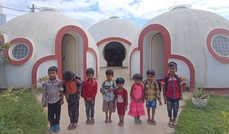 ರಾಜಘಟ್ಟದಲ್ಲಿ ಗುಮ್ಮಟಾಕಾರದ ಆಕರ್ಷಕ ಅಂಗನವಾಡಿ – ಸೃಜನಶೀಲ ಗ್ರಾಮ ಪಂಚಾಯಿತಿಯ ನೂತನ ಪ್ರಯತ್ನ