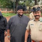 ಶೆಳೆಕೆ ಜತೆ ಸೆಲ್ಫೀ, ಸಿಪಿಐ ಕಾಲಿಮಿರ್ಚಿ ಅಮಾನತು