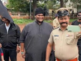 ಶೆಳೆಕೆ ಜತೆ ಸೆಲ್ಫೀ, ಸಿಪಿಐ ಕಾಲಿಮಿರ್ಚಿ ಅಮಾನತು