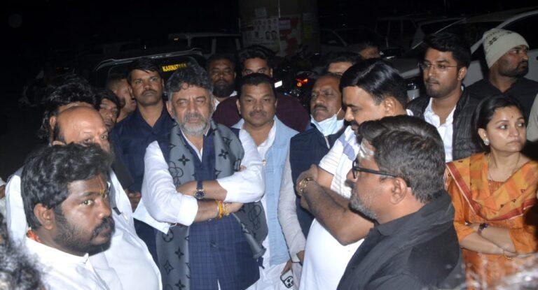 ಡಿಕೆಶಿ ಆಪ್ತ ಕಾರ್ಯದರ್ಶಿ ರಾಜೇಂದ್ರ ಪ್ರಸಾದ್ ಗೆ ಹುಬ್ಬಳ್ಳಿಯಲ್ಲಿ ಚಿಕಿತ್ಸೆ, ಆಸ್ಪತ್ರೆಗೆ ಭೇಟಿ ನೀಡಿದ ಡಿಸಿಎಂ ಡಿ.ಕೆ. ಶಿವಕುಮಾರ್