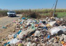 ಬಾಗೇವಾಡಿ ಪಂಚಾಯತಿ ಬೇಜವಾಬ್ದಾರಿತನ ಜ್ಞಾನಮಂದಿರದ ದಾರಿಯಲ್ಲಿ ಕಸದ ದುರ್ವಾಸನೆ