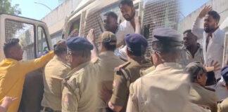 ದಾವಣಗೆರೆ: ದೂಡಾ ಕಚೇರಿಗೆ ಬೀಗ ಹಾಕಿ ಪ್ರತಿಭಟನೆ – ಭಾರೀ ಹೈಡ್ರಾಮ