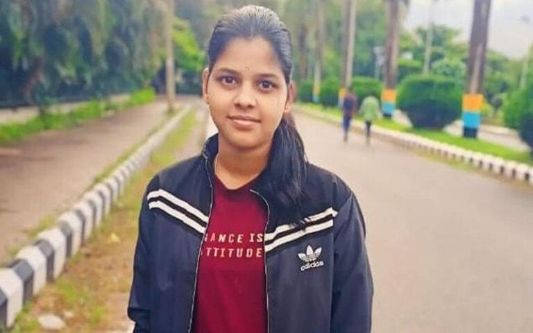 ಸ್ಪರ್ಧಾತ್ಮಕ ಪರೀಕ್ಷೆಗಳ ಒತ್ತಡಕ್ಕೆ ನಲುಗಿ ಯುವತಿ ಆತ್ಮಹತ್ಯೆ