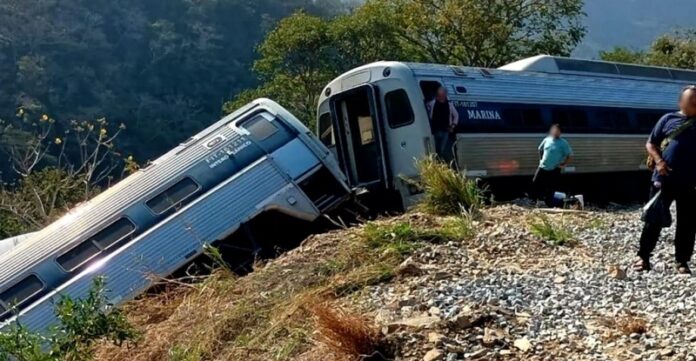 south-mexico-interoceanic-train-derailment-oaxaca