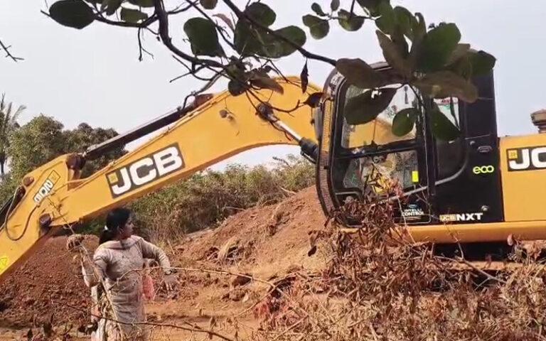 ಅಕ್ರಮ ಗಣಿಗಾರಿಕೆ ತಡೆಗೆ ಮಹಿಳಾ ಅಧಿಕಾರಿಯ ಧೈರ್ಯ