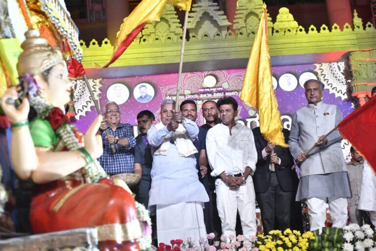 ಕನ್ನಡದ ವಾತಾವರಣ ನಿರ್ಮಾಣ ಕನ್ನಡಿಗರ ಜವಾಬ್ದಾರಿ: ಸಿಎಂ