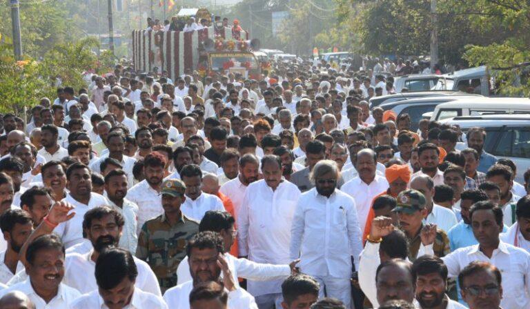 ಜನಸಾಗರ ಮಧ್ಯೆ ಭೀಮಣ್ಣ ಖಂಡ್ರೆಗೆ ವಿದಾಯ