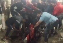 ದ್ವಿಚಕ್ರ ವಾಹನ ಸವಾರರಿಗೆ ಅಪಾಯ ತಂದ ದಾಂಡೇಲಿ ಡ್ರೆನೇಜ್ ವ್ಯವಸ್ಥೆ