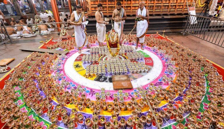 ವೀರ ವೆಂಕಟೇಶ ದೇವರ ಸಹಸ್ರ ಕುಂಭಾಭಿಷೇಕ ಸಂಪನ್ನ