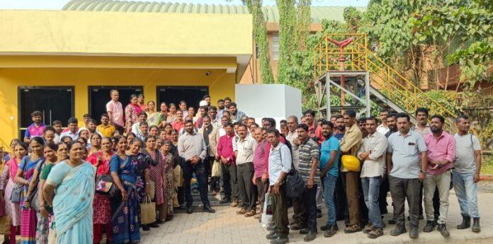 surathkal-mrpl-daily-wage-workers-protest-gate-pass-harassment