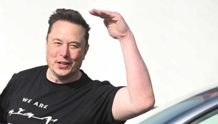 ಚಂದ್ರನ ಮೇಲೆ ಮನುಷ್ಯರ ನಗರ ನಿರ್ಮಿಸಲು ಹೊರಟ ಎಲಾನ್ ಮಸ್ಕ್