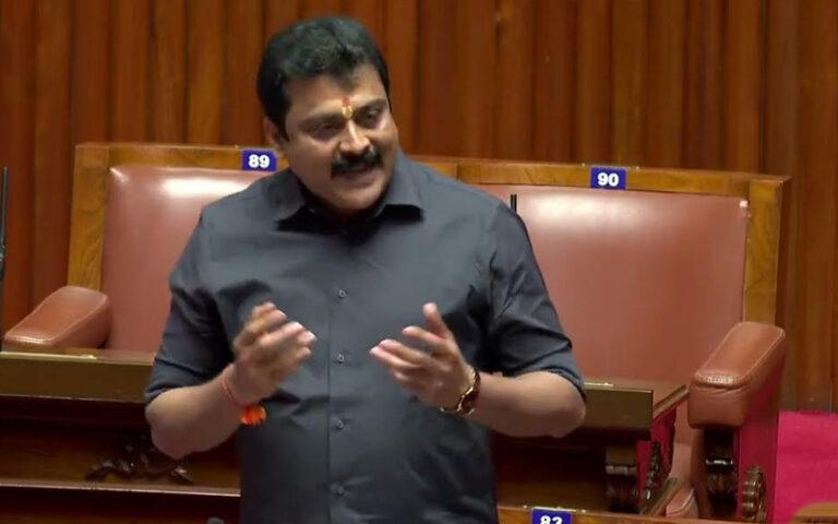 ಪಾಕಿಸ್ತಾನ ಹೋಲಿಕೆಗೆ ಕೋಪ, ಉಗ್ರ ದಾಳಿಗೆ ಮೌನ ಏಕೆ?