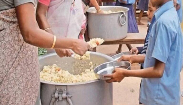 ಬಿಸಿಯೂಟ ಸೇವಿಸಿ 58 ವಿದ್ಯಾರ್ಥಿಗಳು ಅಸ್ವಸ್ಥ