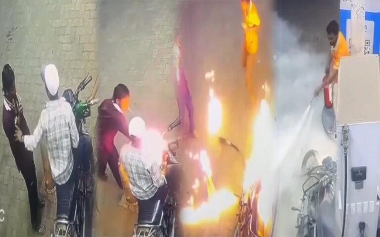 ಪೆಟ್ರೋಲ್ ಪಂಪ್‌ನಲ್ಲಿ ಸ್ಮೋಕ್ ಮಾಡ್ಬೇಡ ಎಂದಿದ್ದಕ್ಕೆ ಸ್ನೇಹಿತನ ಬೈಕಿಗೆ ಬೆಂಕಿ ಇಟ್ಟ