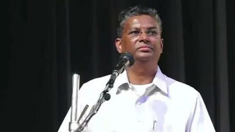 ವ್ಯವಸ್ಥೆಯಲ್ಲಿ ಎಲ್ರೂ ಹೈಕಮಾಂಡೇ: ಡಿಕೆಶಿ ಹೇಳಿಕೆಗೆ ಜಾರಕಿಹೊಳಿ ತಿರುಗೇಟು