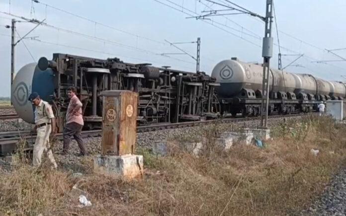 nellore-goods-train-derailment-rail-traffic-disruption-2026