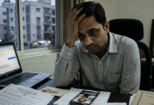 ಇನ್ಸ್ಟಾಗ್ರಾಮ್ ‘ಹನಿಟ್ರ್ಯಾಪ್’ ಬಲೆ! 10 ಲಕ್ಷ ಕೊಟ್ಟರೂ ಬಿಡಲಿಲ್ಲ ಕಿರಾತಕಿ.. ಪತ್ನಿಗೇ ಕಳಿಸಿದಳು ಆ ವಿಡಿಯೋಗಳು