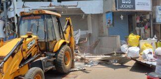 ಬೆಳಗಾವಿಯಲ್ಲಿ ಅಕ್ರಮ ಕಟ್ಟಡದ ವಿರುದ್ಧ ಜೆಸಿಬಿ ಕಾರ್ಯಾಚರಣೆ