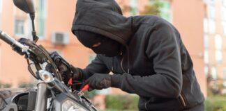 ಒಂದೇ ಬೈಕ್ ಕಳ್ಳತನ ಪ್ರಕರಣದ ಬೆನ್ನುಹತ್ತಿದ ಪೊಲೀಸರಿಗೆ ಸಿಕ್ಕಿತು 20 ಬೈಕ್ಗಳ ಭಾರಿ ಬೇಟೆ!