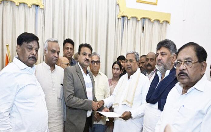 cm-siddaramaiah-resigns-as-karnataka-chief-minister