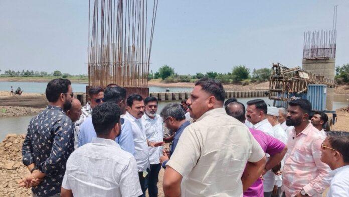 mahishawadagi-bridge-work-political-row-rabkavi-banahatti