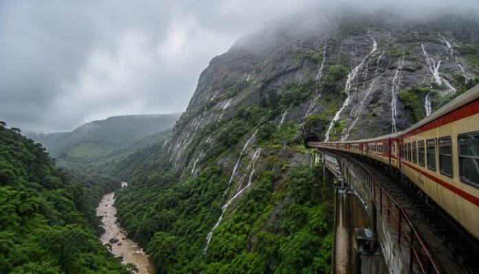 castle-rock-rainfall-decline-raises-concerns-over-kali-basin-water-security