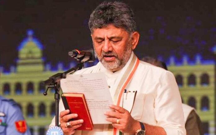 karnataka-high-court-dismisses-pil-challenging-cm-and-ministers-oath-taking