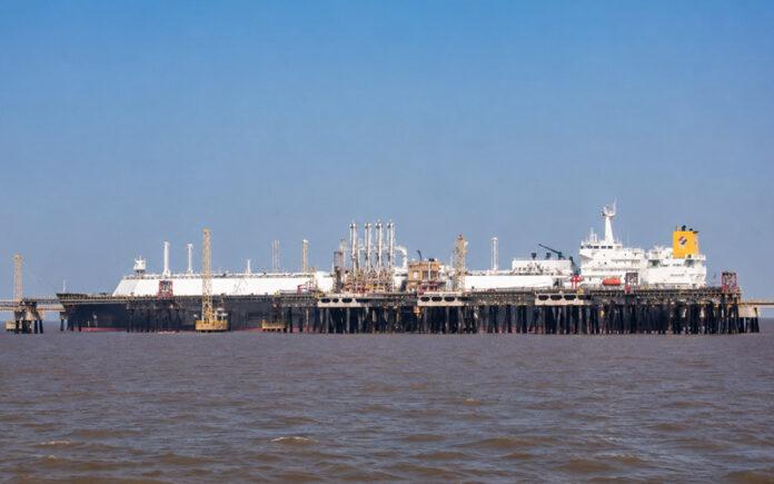 lng-tanker-disha-arrives-at-dahej-terminal-after-crossing-strait-of-hormuz