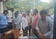 ಜೀನ್ಸ್ ಪ್ಯಾಂಟ್, ಮಹಿಳೆಯರಿಗೆ ಉಡುಗೆ, ಬೂಟ್, ಚಪ್ಪಲಿಗೆ ಬೇಡಿಕೆ ಇಟ್ಟಿದ್ದ ಎಪಿಪಿ ಲೋಕಾ ಬಲೆಗೆ
