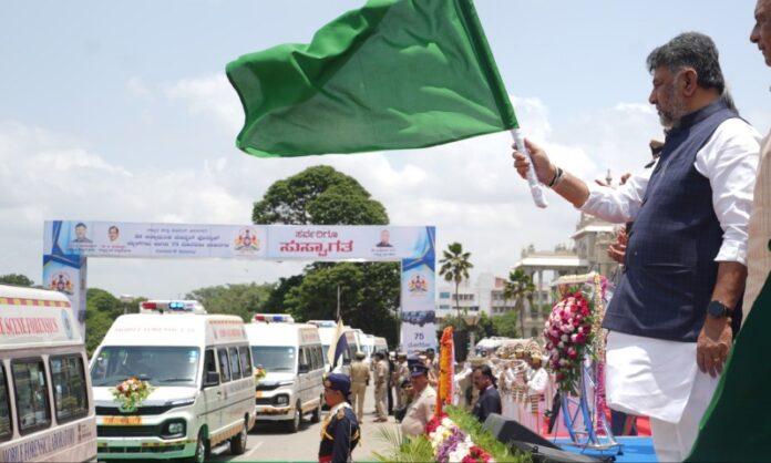 karnataka-police-get-mobile-forensic-vans-and-bolero-vehicles