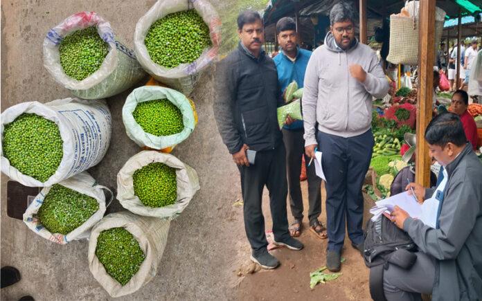 mysuru-fssai-seizes-artificially-coloured-green-peas-market-inspection