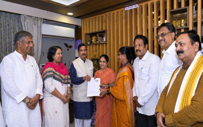 pralhad-joshi-voter-list-special-revision-blo-survey-hubballi-allegations