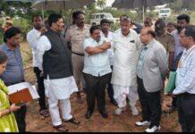 ಮಳೆ ಕೊರತೆಯಿಂದ ಬೆಳೆ ನಷ್ಟ: ರೈತರ ಜಮೀನಿಗೆ ಸಚಿವ ತಂಗಡಗಿ ಭೇಟಿ