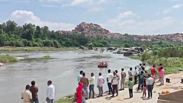 hampi-tungabhadra-river-mother-daughter-missing