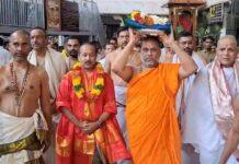 ರಾಯರ ಮೂಲ ಬೃಂದಾವನಕ್ಕೆ ಟಿಟಿಡಿ ಶೇಷವಸ್ತ್ರ ಸಮರ್ಪಣೆ
