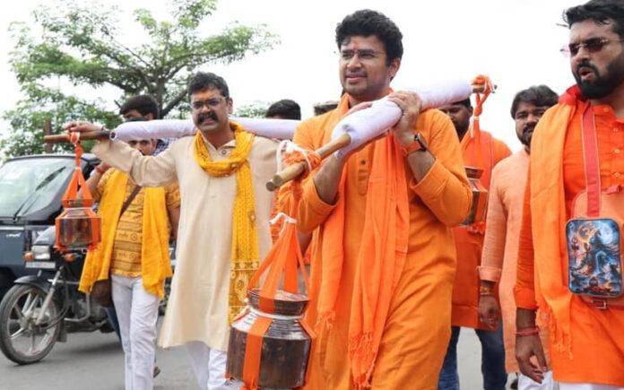 tejasvi-surya-participates-in-kanwar-yatra-2026-haridwar-rishikesh