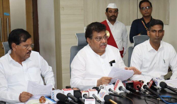 vijayapura-drought-relief-mb-patil-crop-damage-survey
