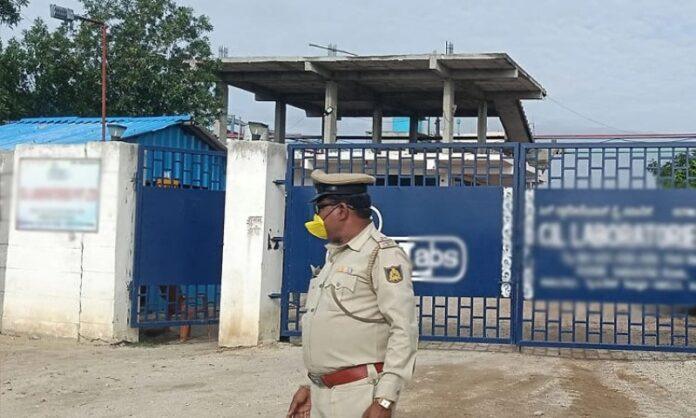 yadgir-badiyal-kadechur-industrial-area-chemical-gas-leak-three-workers-dead
