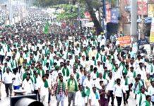 ರೈತರ ಆಕ್ರೋಶಕ್ಕೆ ನಡುಗಿದ ಹುಬ್ಬಳ್ಳಿ: ಸರ್ಕಾರಕ್ಕೆ ಬಿಸಿ ಮುಟ್ಟಿಸಿದ ಕಬ್ಬು ಬೆಳೆಗಾರರು