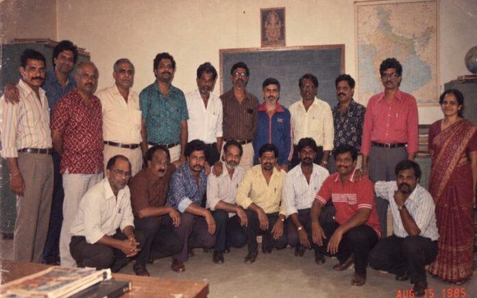 ai-retro-look-trend-80s-nostalgia-social-media