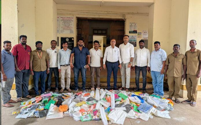 davangere-corporation-seizes-180-kg-banned-plastic-fines-rs-1-68-lakh