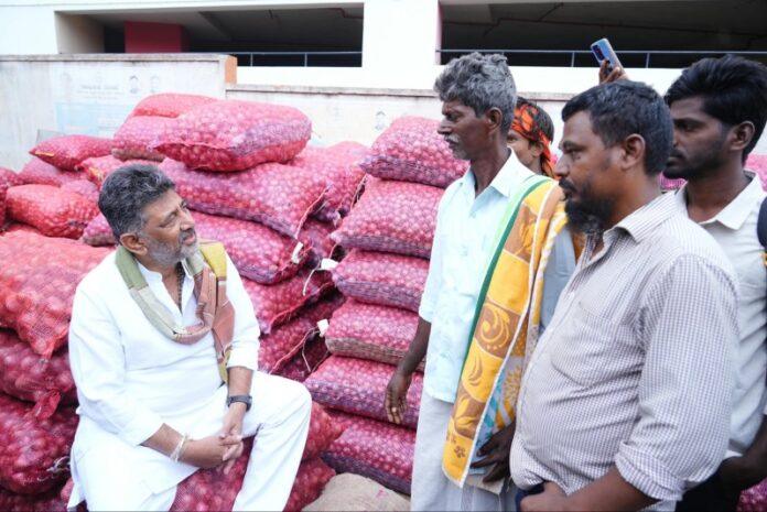 dk-shivakumar-yeshwanthpur-apmc-visit-farmers-problems