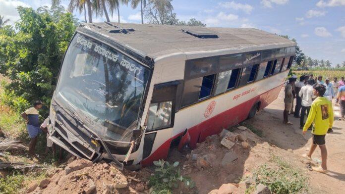 hagaribommanahalli-government-bus-accident-tambrhalli
