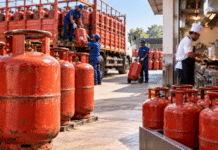 LPG Price Hike: ಹಬ್ಬದ ಹೊಸ್ತಿಲಲ್ಲೇ ವಾಣಿಜ್ಯ ಸಿಲಿಂಡರ್ ಬೆಲೆ ಏರಿಕೆ